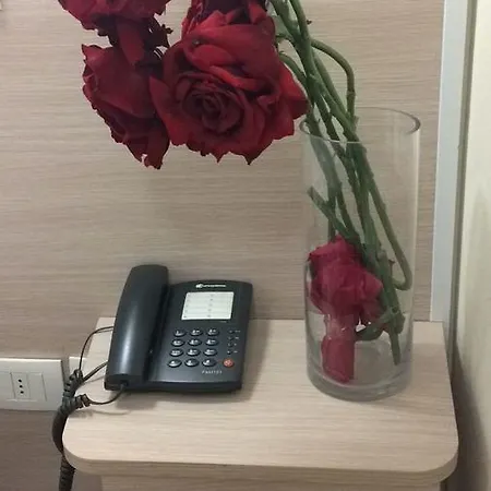 מלון Palace ג'וליאנובה